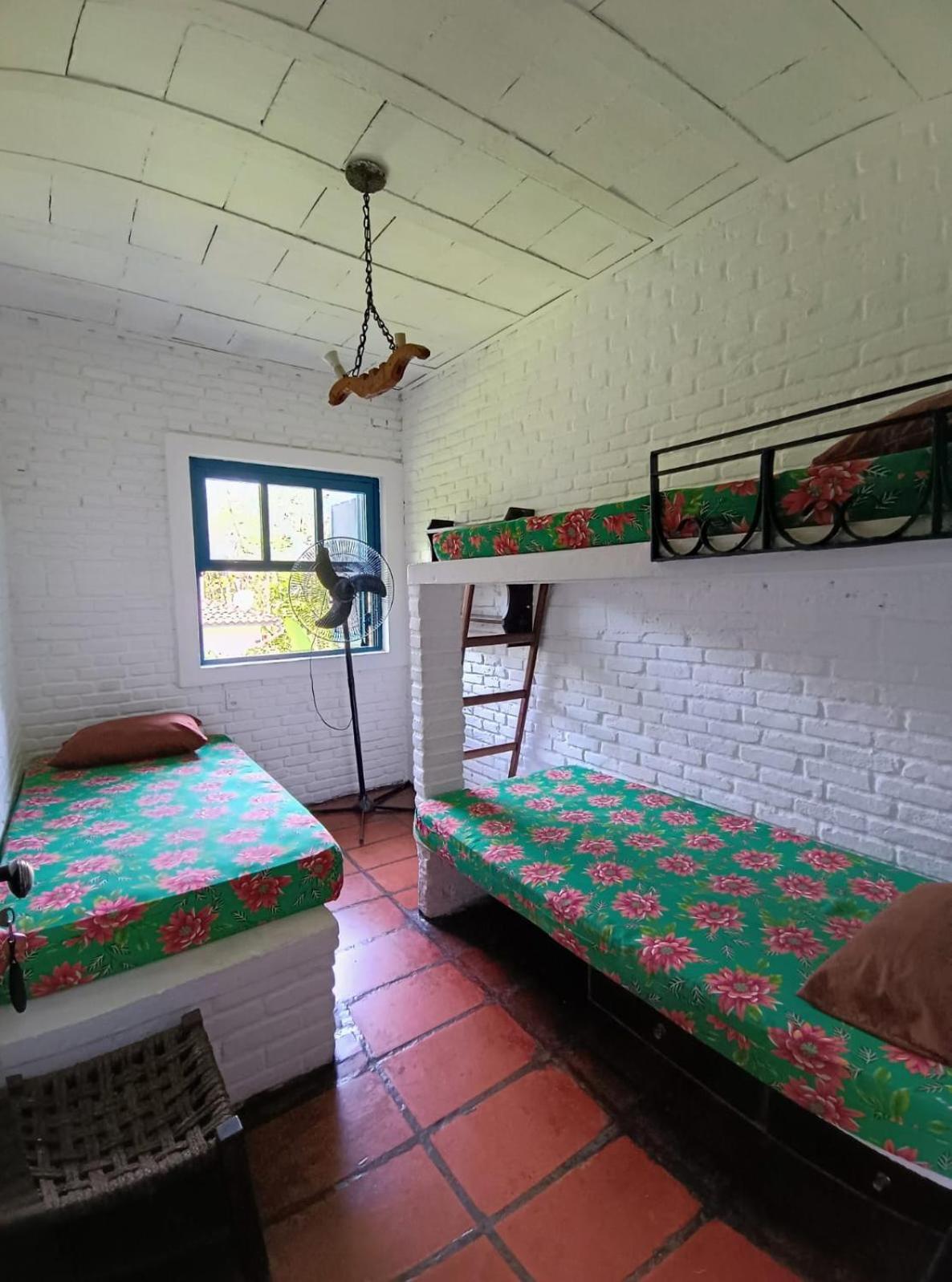 Hostel Terra Das Tribos Ubatuba Buitenkant foto
